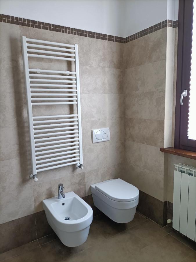 Casa Emilia - Appartamento Per Vacanze - Foligno Buitenkant foto